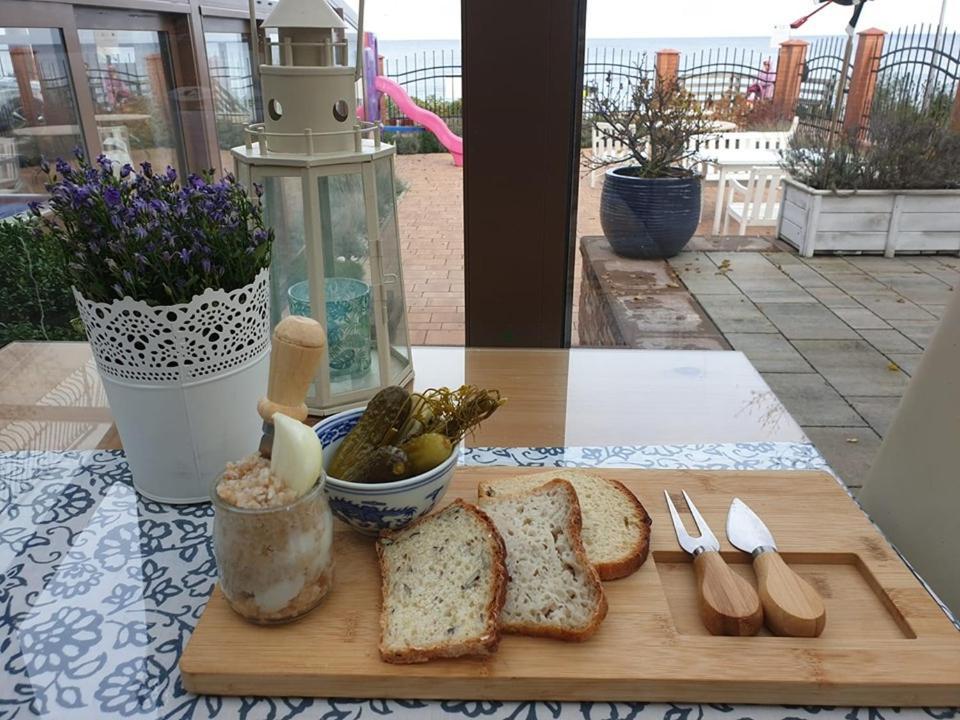 Pensjonat Kaszubianka Ustronie Morskie Extérieur photo